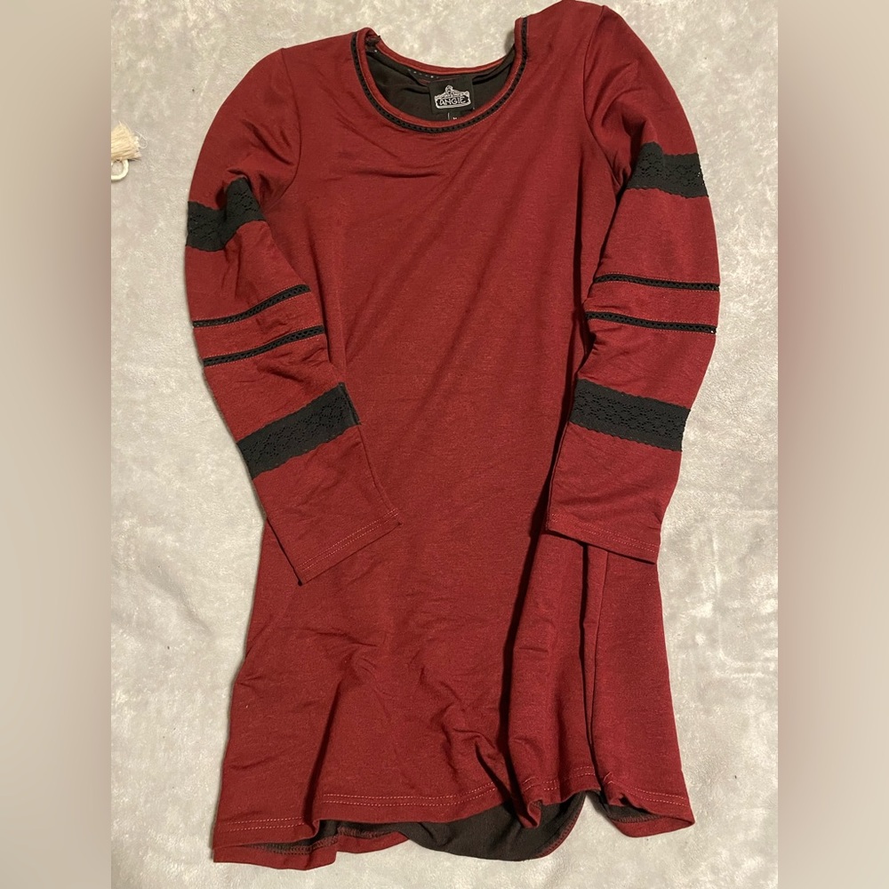 ANGIE long sleeve dress with lace detail